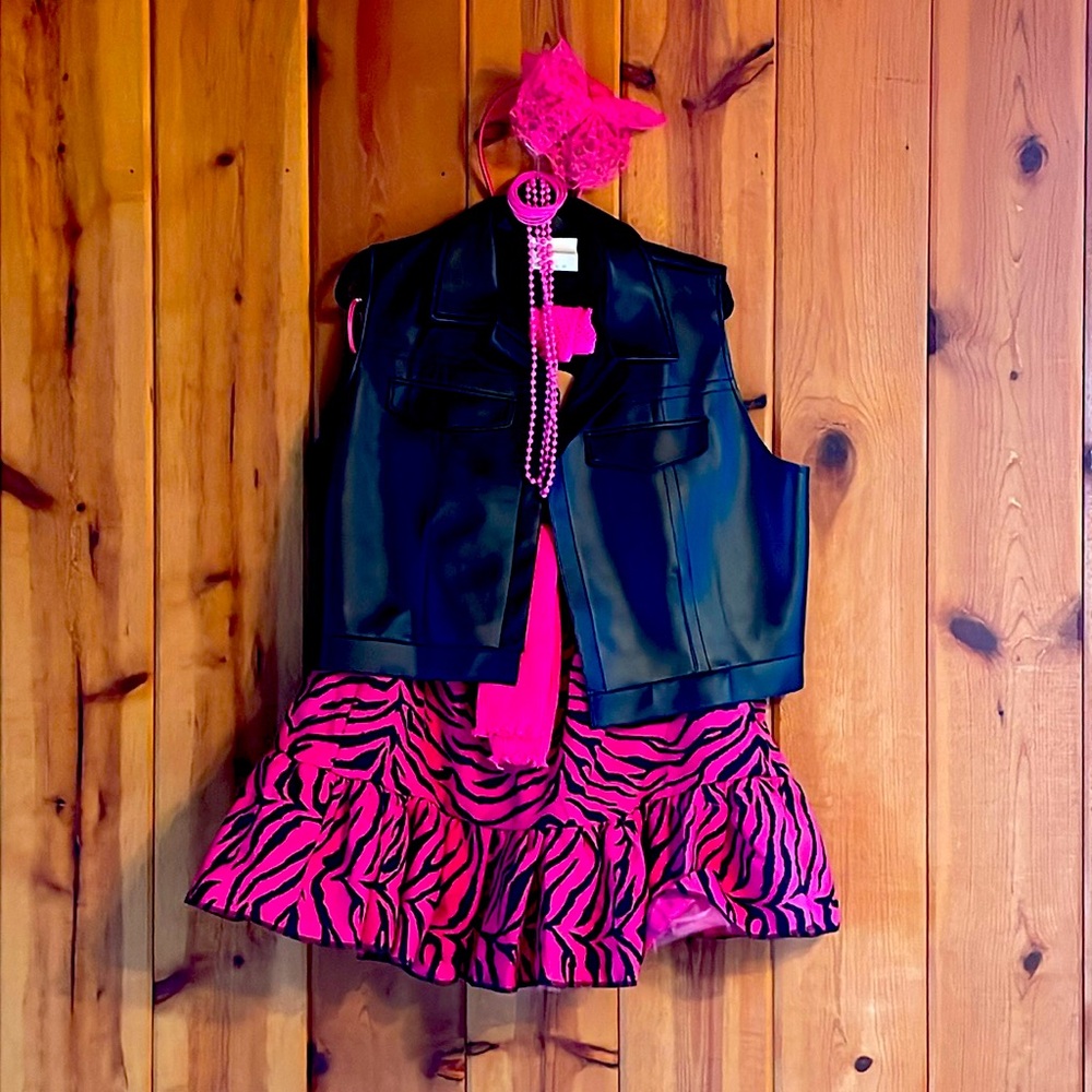 80s neon hot pink women’s costume, size XL, accessories included